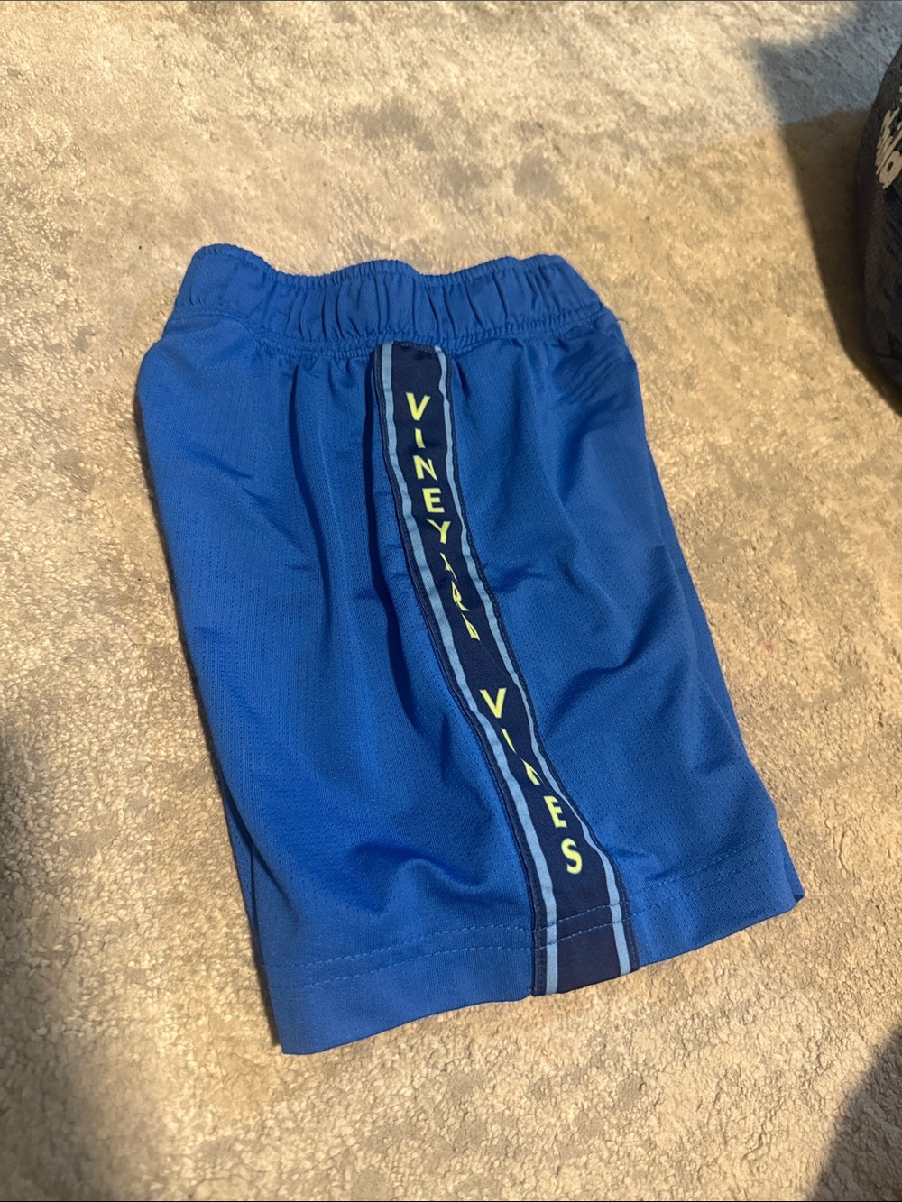 Vineyard Vines Royal Blue Boys Athletic Shorts with Logo Stripe 3T